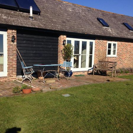 St Benedicts Byre B&B Crowhurst  Экстерьер фото